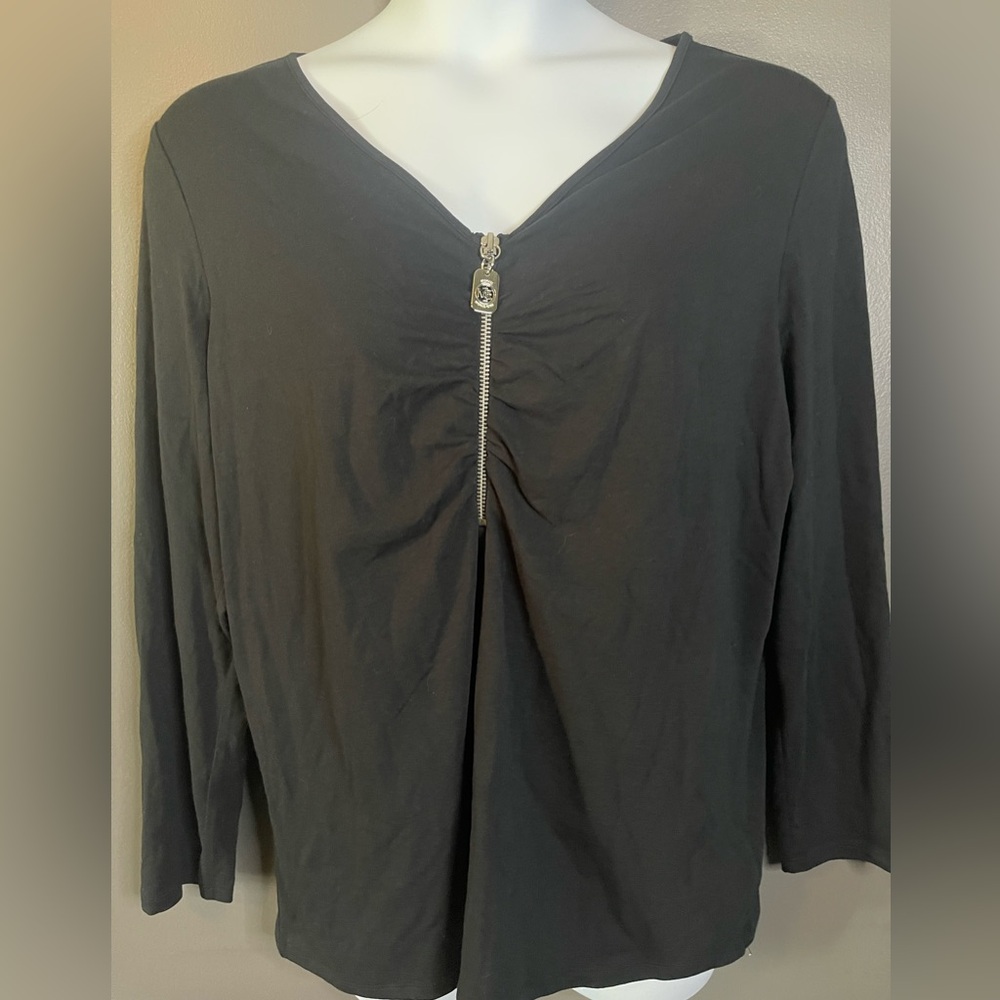 Michael Kors Black 3/4 sleeve Top with Zipper and ruching detail 2X